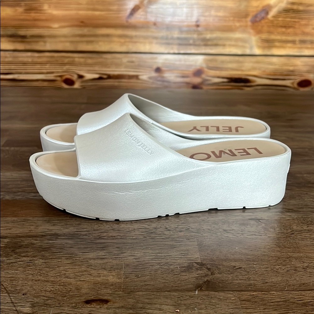 Lemon Jelly Platform Slides